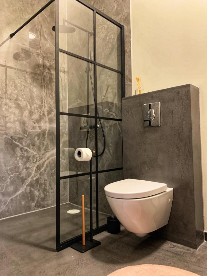 Broncks Apartment 5 - Modern 2-Bedroom In The Heart Of Torshavn Luaran gambar