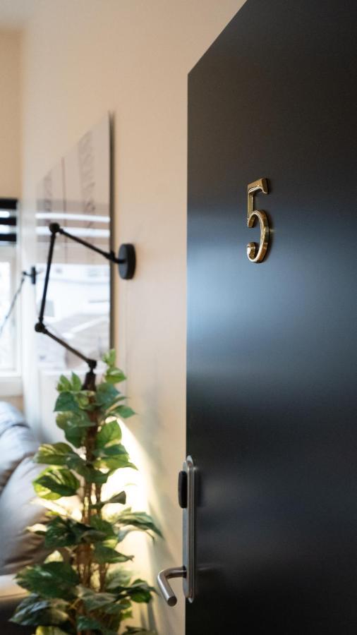 Broncks Apartment 5 - Modern 2-Bedroom In The Heart Of Torshavn Luaran gambar